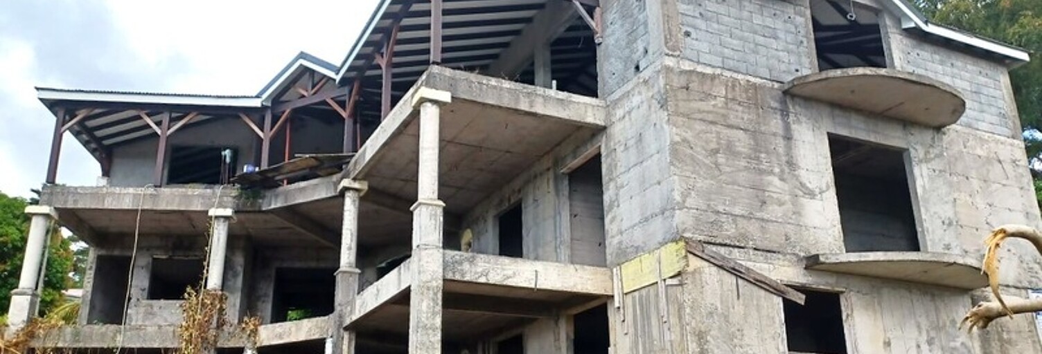 Maison 15 Pièces 480 m² à vendre à Saint-Claude (97120)