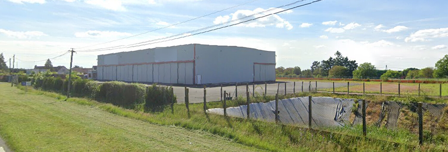 Garage  1800 m² à vendre à Lailly-en-Val (45740)