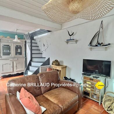 Maison 5 pièces 540700 €