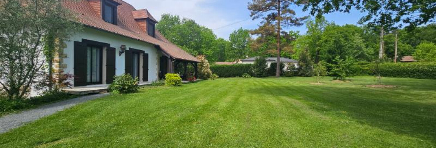 Maison 8 Pièces 207 m² à vendre à Bassillac (24330)