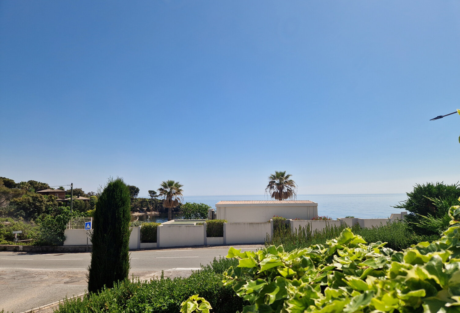 Appartement 2 pièces en rez de jardin avec vue mer — photo 1
