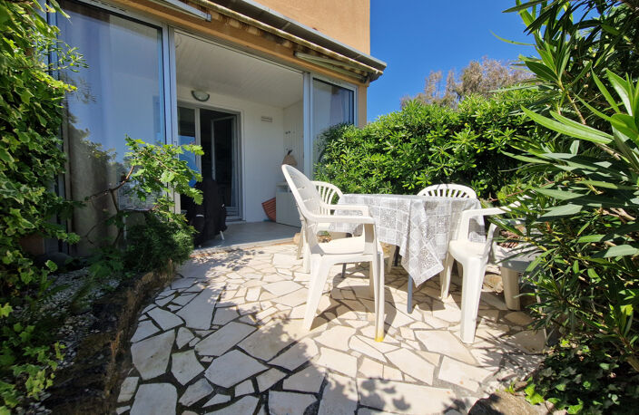 Appartement 2 pièces en rez de jardin avec vue mer — photo 2