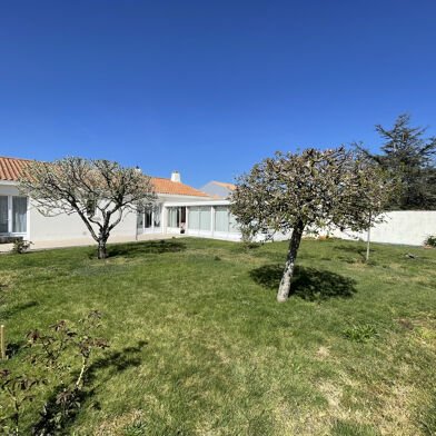 Maison 5 pièces 457600 €