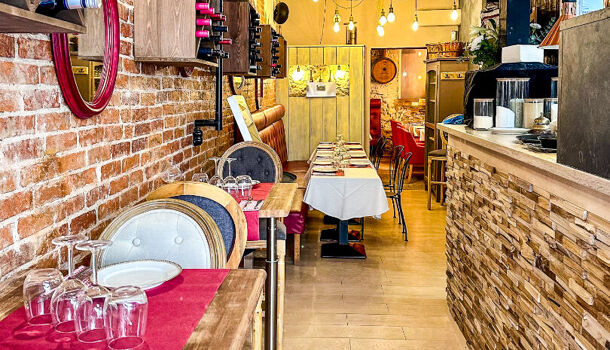 Local commercial 3 pièces  à vendre Hyères 83400