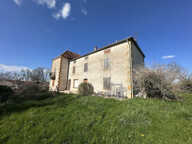 Corps de ferme et dépendances. Belle situation calme avec vu — photo 2