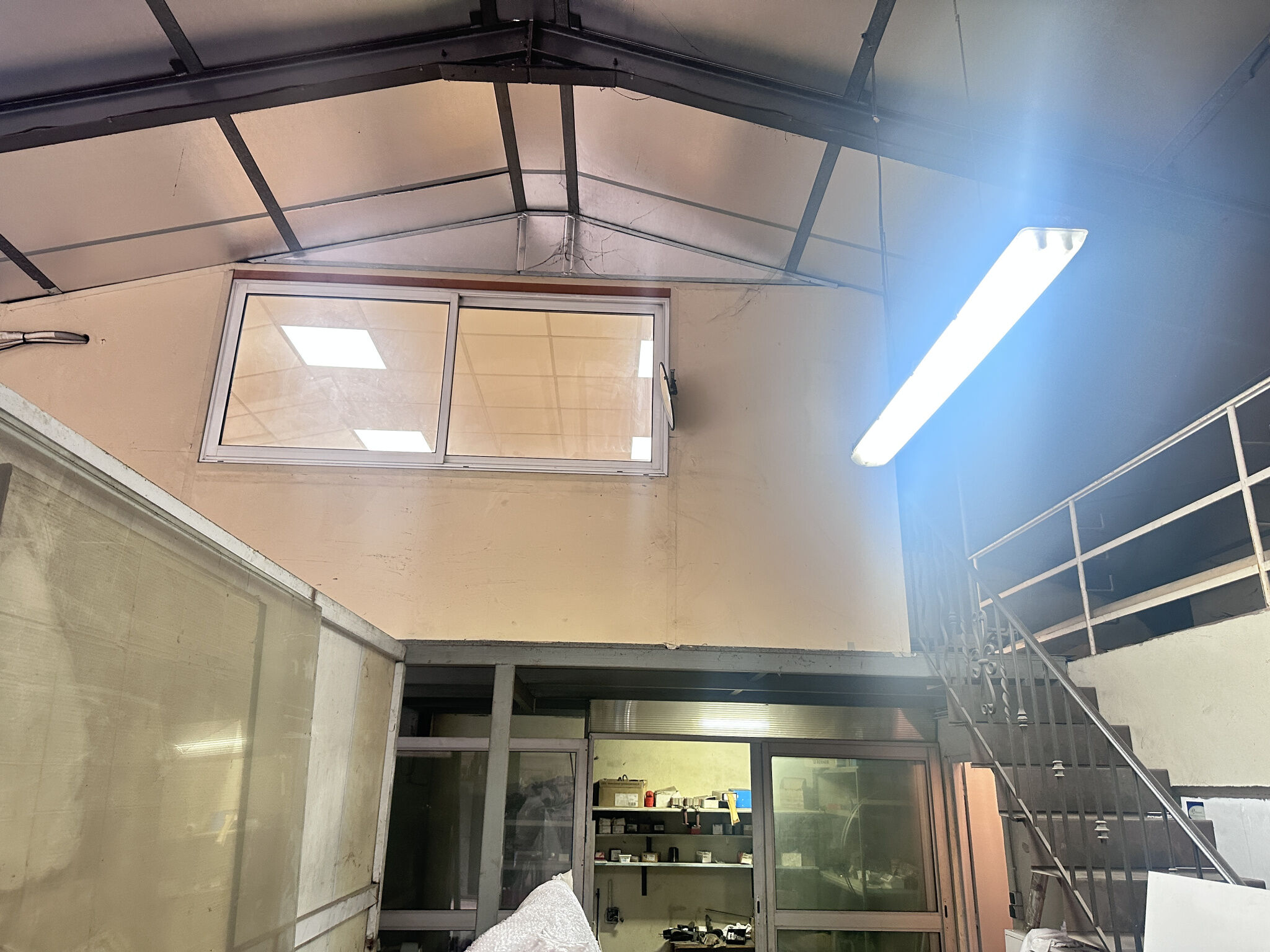 Local commercial  à louer Hyères 83400