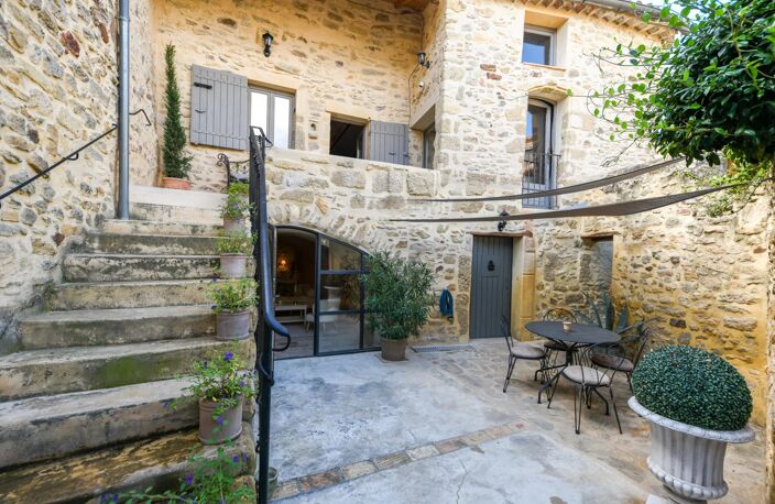 Maison de village en pierre à seulement 10 minutes d'Uzès — photo 3