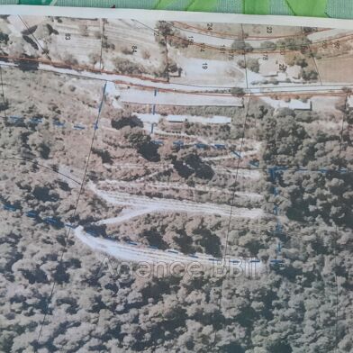 Terrain  609999 €