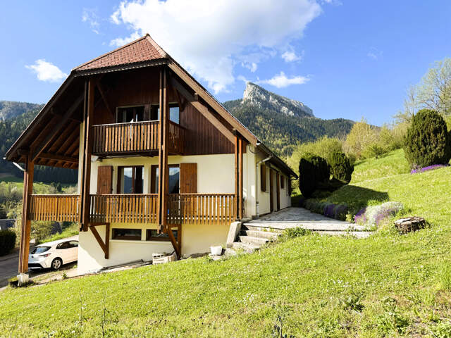 St Pierre de Chartreuse, Côteau Sud centre village, superbe — photo du bien