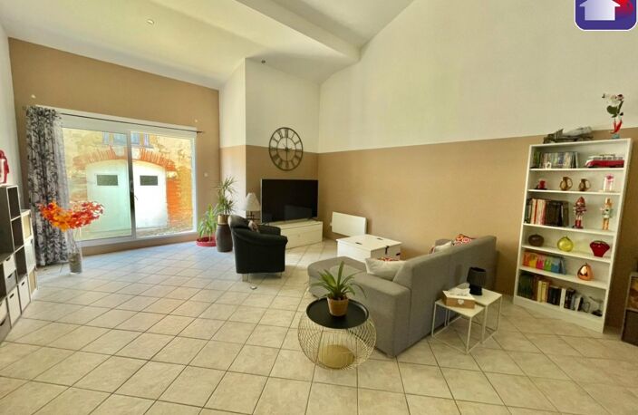 Maison de village avec jardin constructible et garage — photo 2