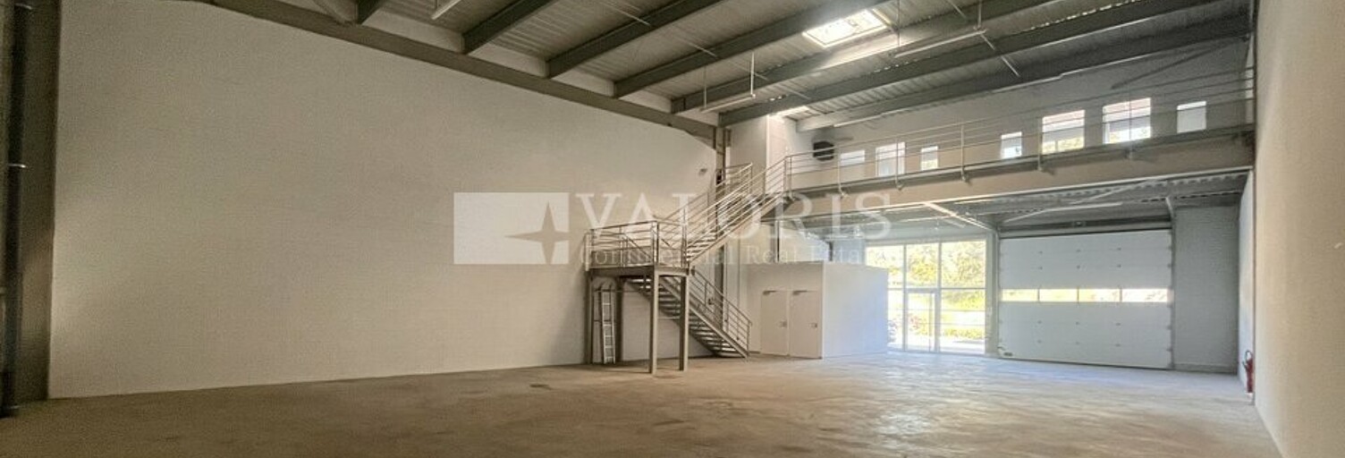 Commerce  720 m² à louer à La Ciotat (13600)