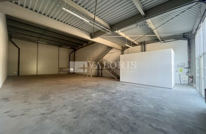 ENTREPOT - LOGISTIQUE à LOUER — photo 3