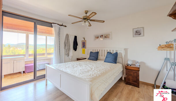 Villa / Maison 5 pièces  à vendre Pierrefeu-du-Var 83390