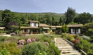 Maison 8 Pièces 230 m² à vendre à Saint-Vallier-de-Thiey (06460)