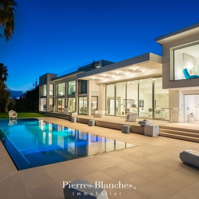 Maison 6 pièces 8700000 €