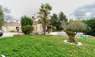 Maison 5 Pièces 161 m² à vendre à Val de Virvée (33240)
