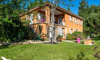 Maison 5 Pièces 160 m² à vendre à Lacropte (24380)