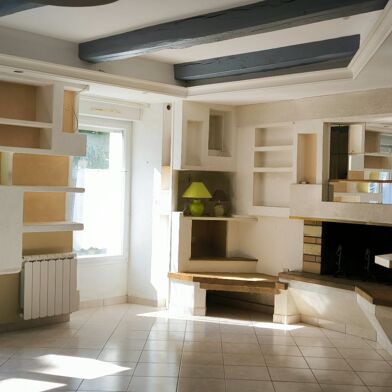 Immeuble  238500 €