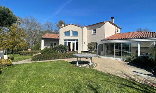Maison 7 Pièces 265 m² à vendre à Comps (33710)