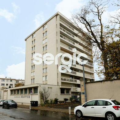 Appartement 4 pièces 156600 €