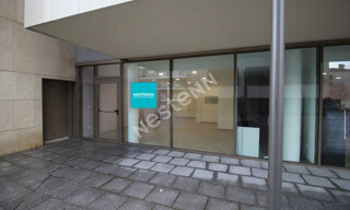 Commerce  45 m² à louer à Tinqueux (51430)