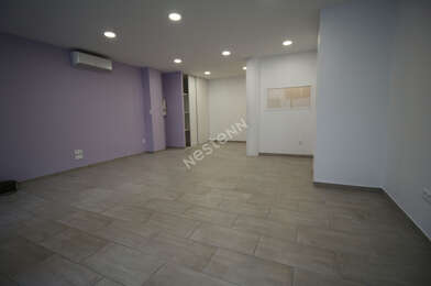 Commerce  765 €