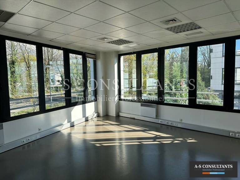 BUREAUX A LOUER — photo 1