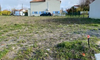 Terrain  425 m² à vendre à Semussac (17120)