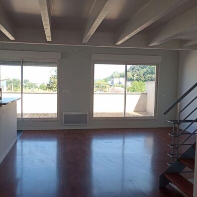 Appartement 4 pièces 1366 €