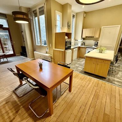 Appartement 7 pièces 690000 €