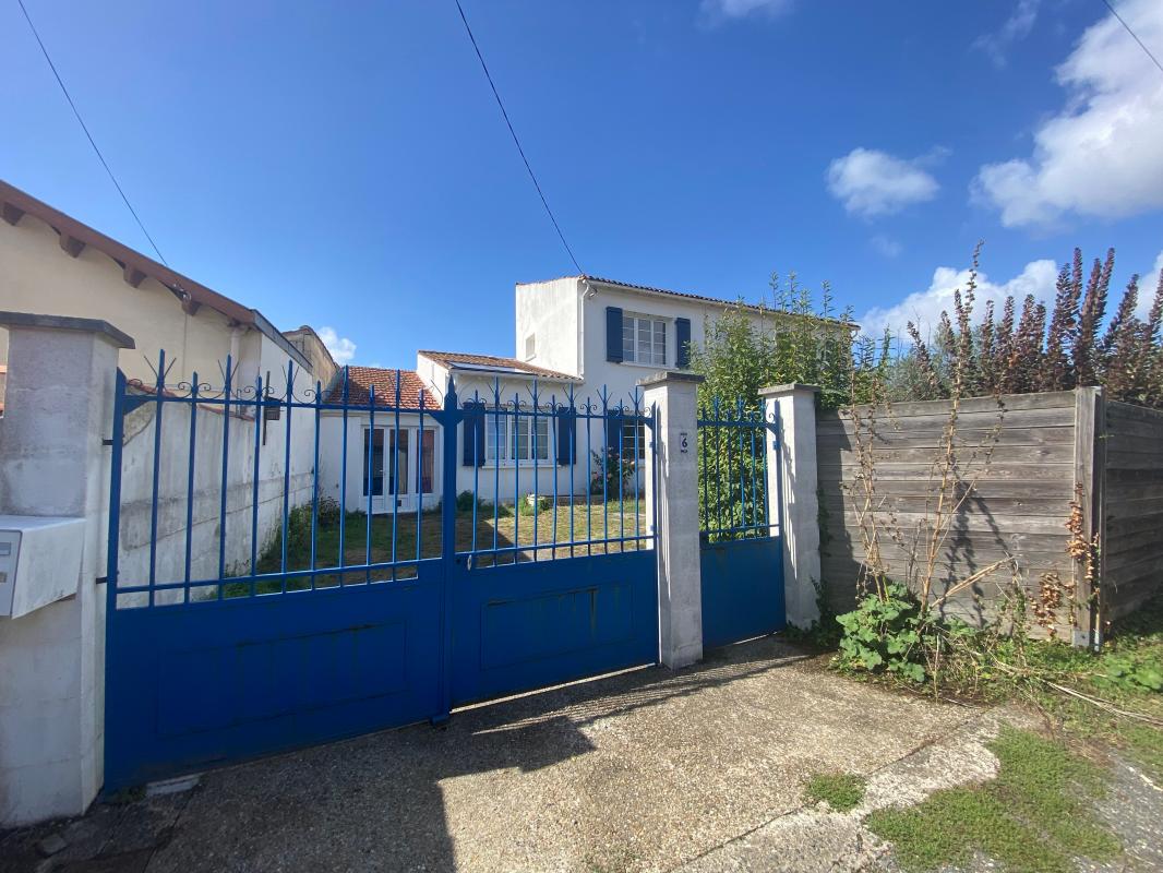Villa / Maison 4 pièces  à vendre Rochefort 17300