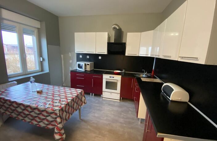 Appartement 5 pièce(s) de 116 m² — photo 2
