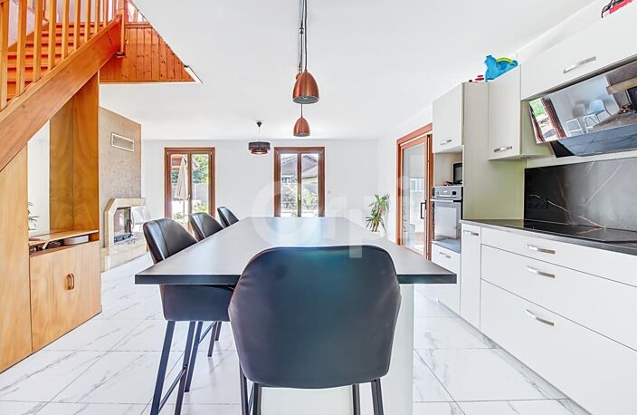 Maison au calme avec piscine, sans vis-à-vis – Lotissement Les Cabrettes — photo 2
