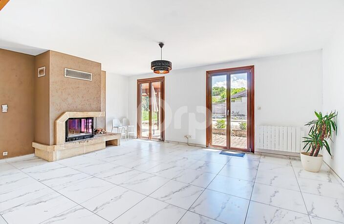Maison au calme avec piscine, sans vis-à-vis – Lotissement Les Cabrettes — photo 5