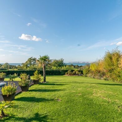 Maison 8 pièces 749000 €