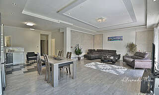 Maison 12 Pièces 288 m² à vendre à Saint-Denis-lès-Bourg (01000)