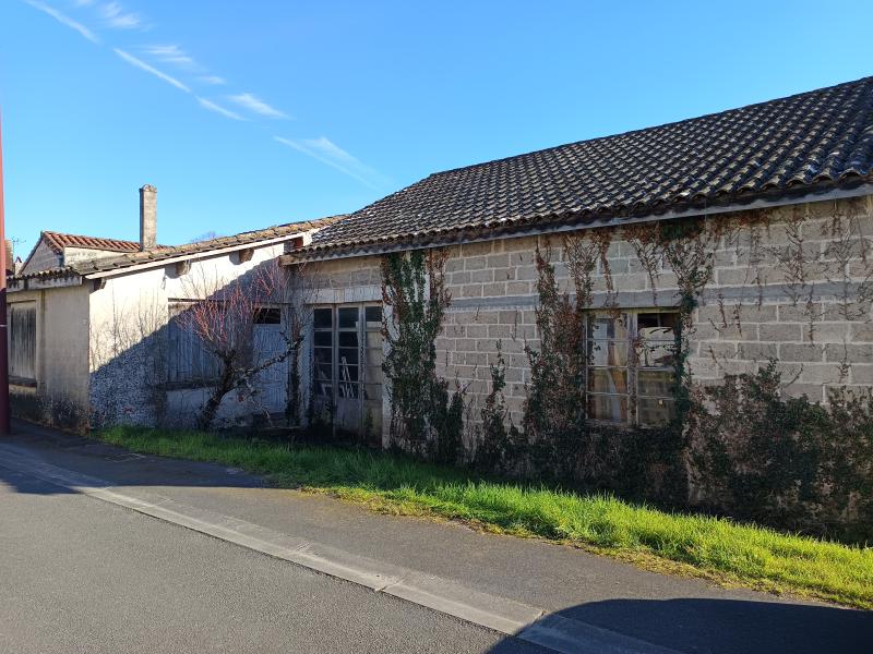 Local commercial  T5 à vendre Pizou (Le) 24700