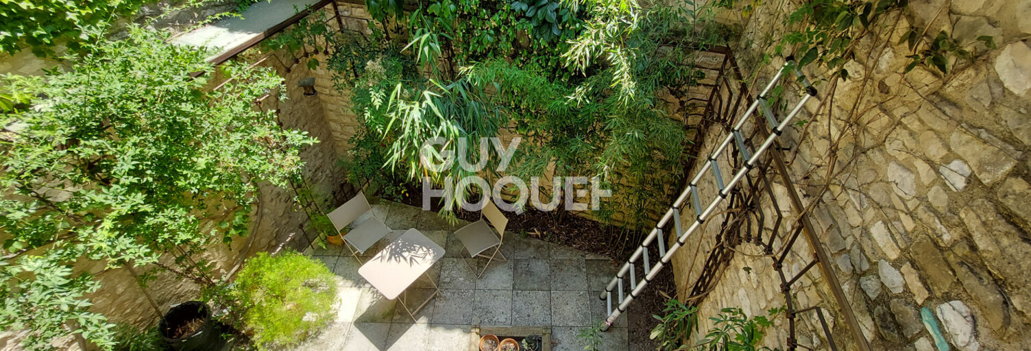 Maison 9 Pièces 243 m² à vendre à Saint-Didier (84210)