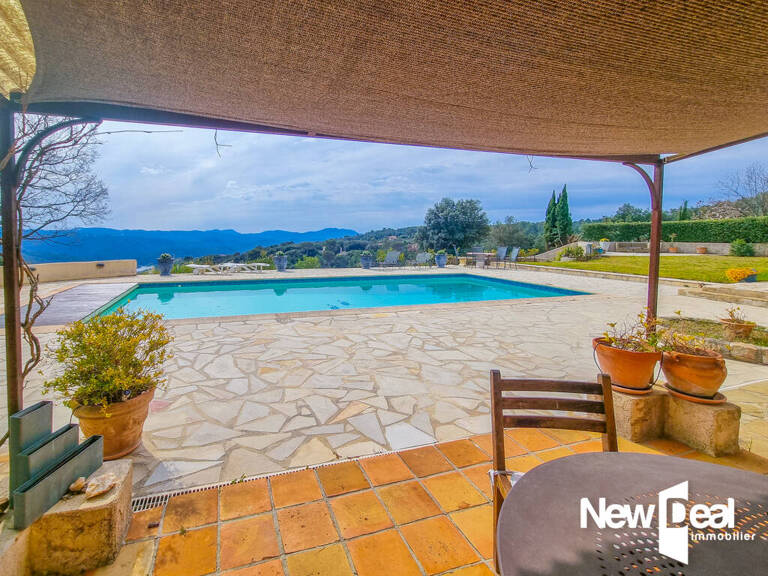 MONTAUROUX, Splendide villa orientée plein sud, nichée dans un domaine calme et verdoyant — photo 1