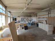 2150 m² entrepot bureaux à vendre à montfermeil — photo 2