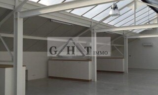 Local industriel  450 m² à vendre à Saint-Maur-des-Fossés (94100)