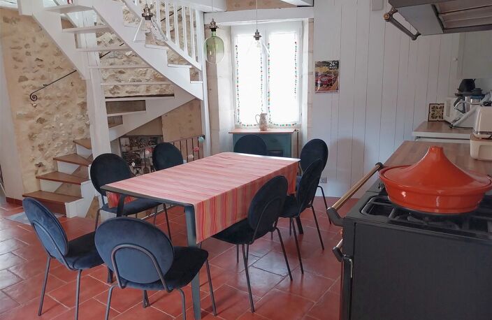 Maison avec jardin et cour à vendre à Chauvigny, Vienne 86 — photo 5