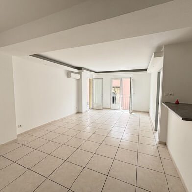 Appartement 4 pièces 240000 €