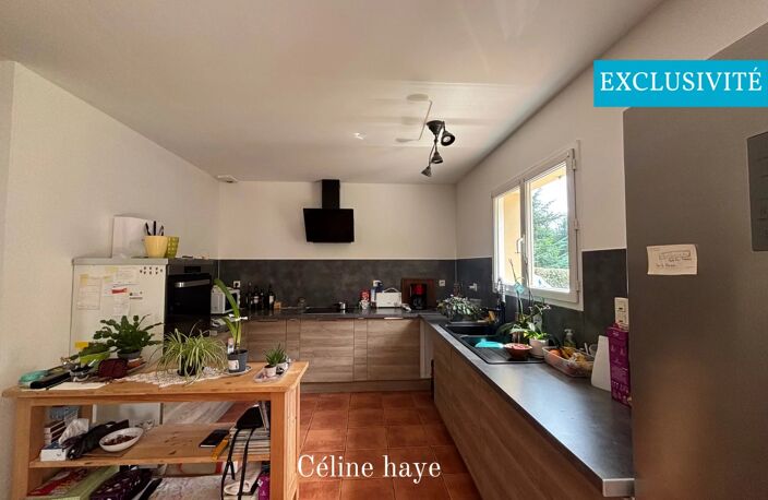 EXCLUSIVITÉ - Villa de plain-pied 3 chambres Véranda sur un jardin de 1 600 m2 — photo 3