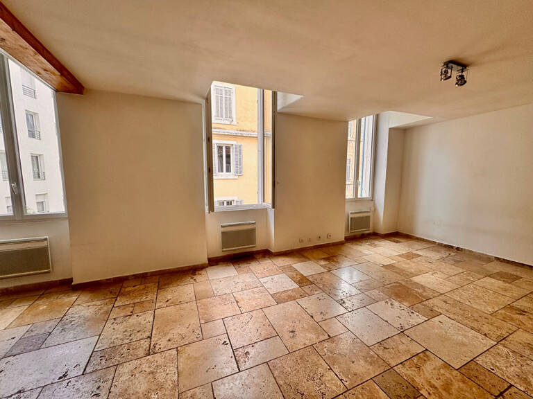 Marseille  5ème Type 2 en duplex 80 m2 dernier étage — photo 1