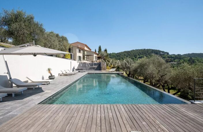 Bastide d'exception avec vue - Tourrettes — photo 3