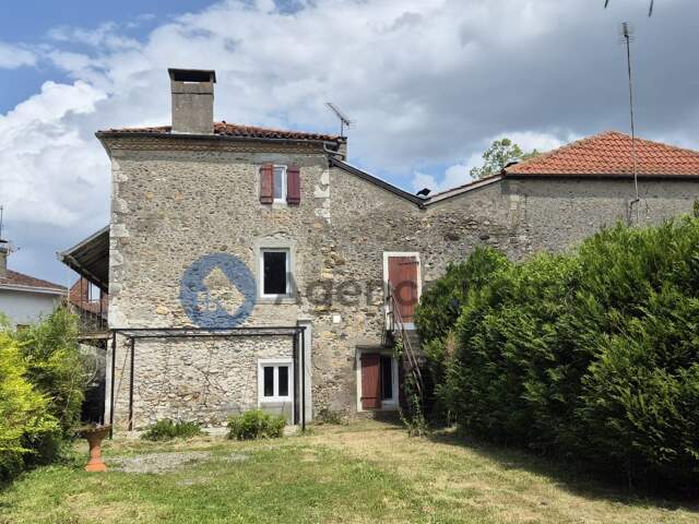 Maison à vendre Escos — photo du bien