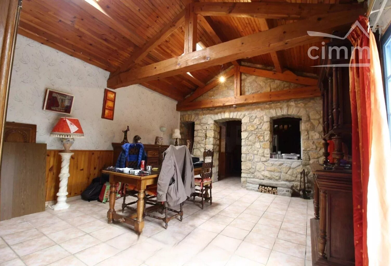 Maison de village en pierre entièrement reconstruite avec terras — photo 1