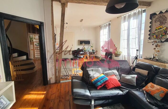 Maison début 20ème Rénovée avec Terrasse et Garage — photo 3