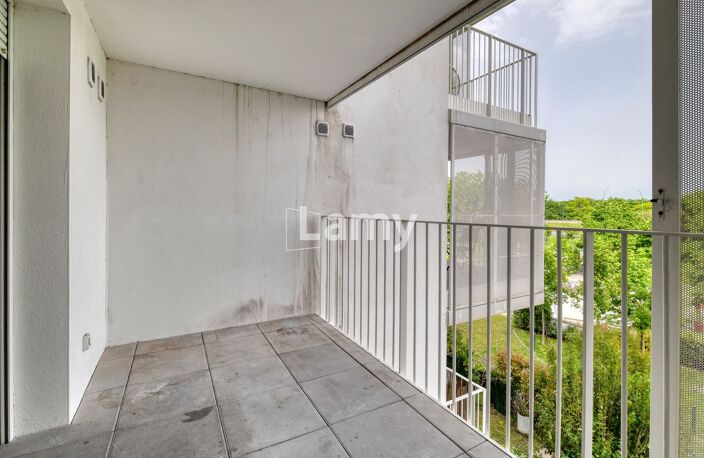 Appartement T3 terrasse et parking — photo 3
